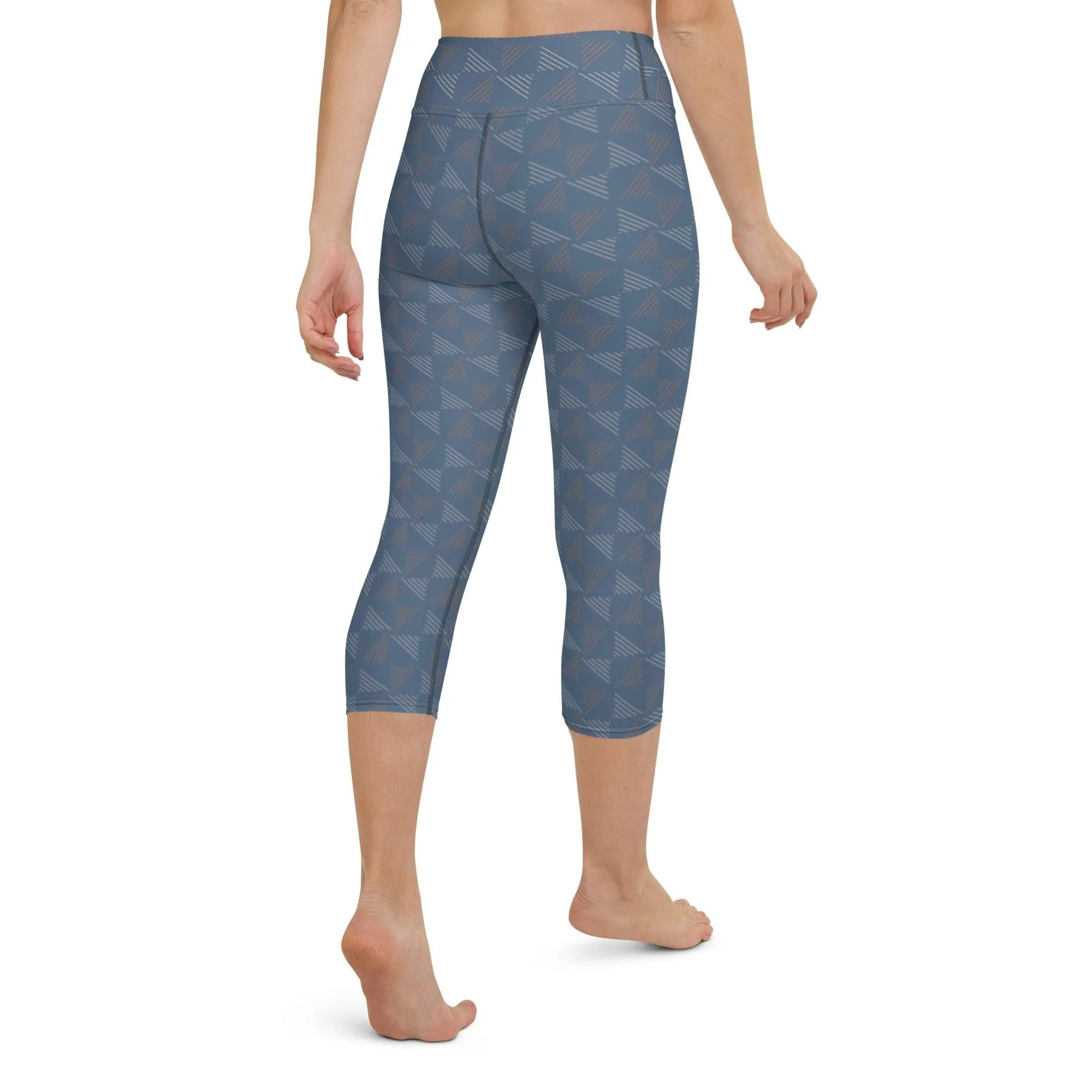 Blue Pottery Women's Capri Yoga Pants