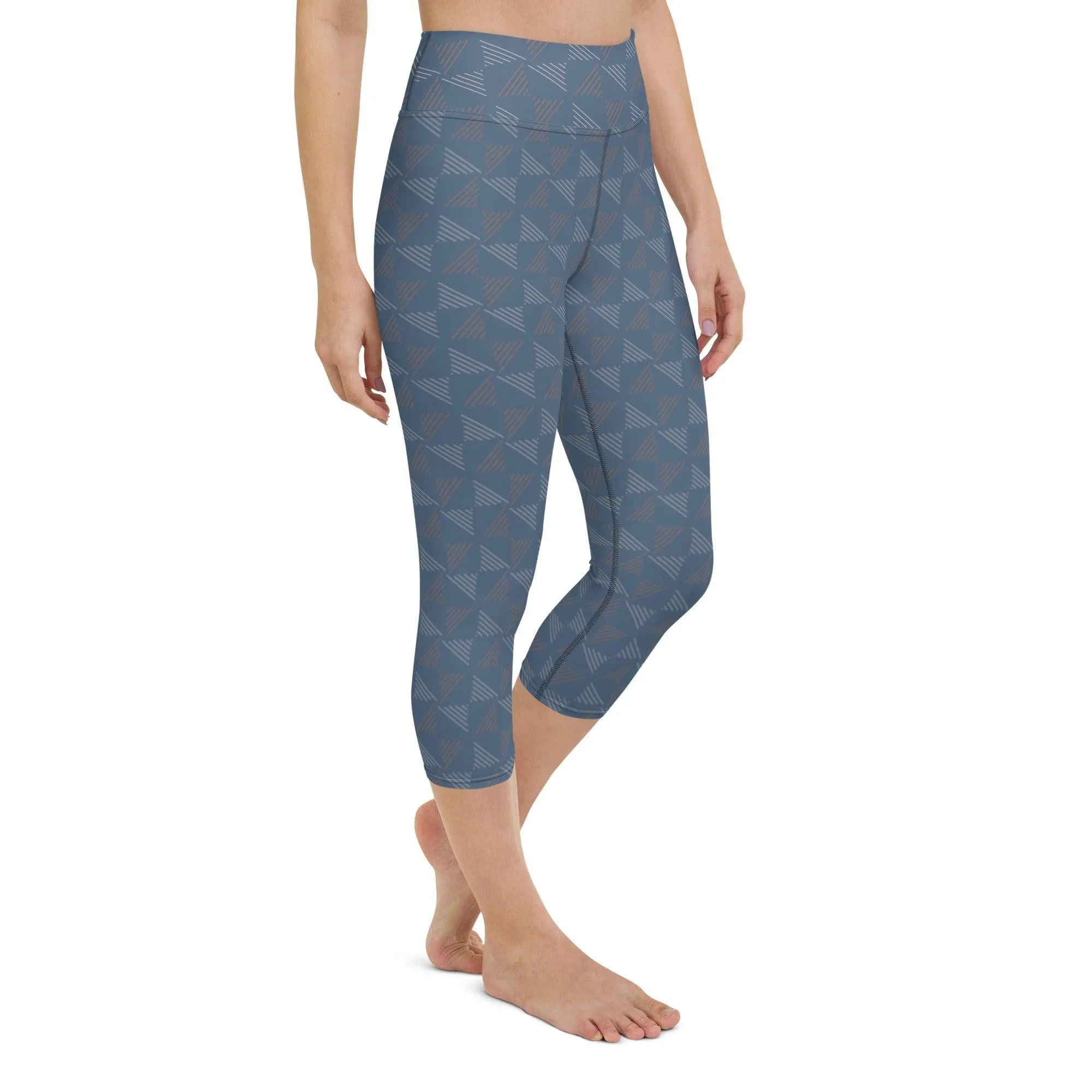 Blue Pottery Women's Capri Yoga Pants